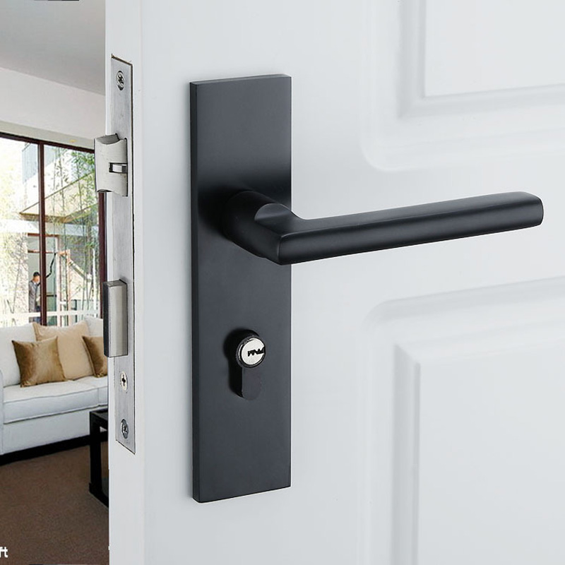 What is the 10 point difference between stainless steel door lock and zinc alloy door lock? Respectively from function, service life and material